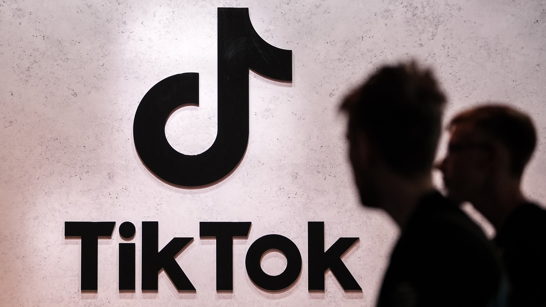 Reino Unido prohíbe usar TikTok en los celulares de trabajo de funcionarios gubernamentales