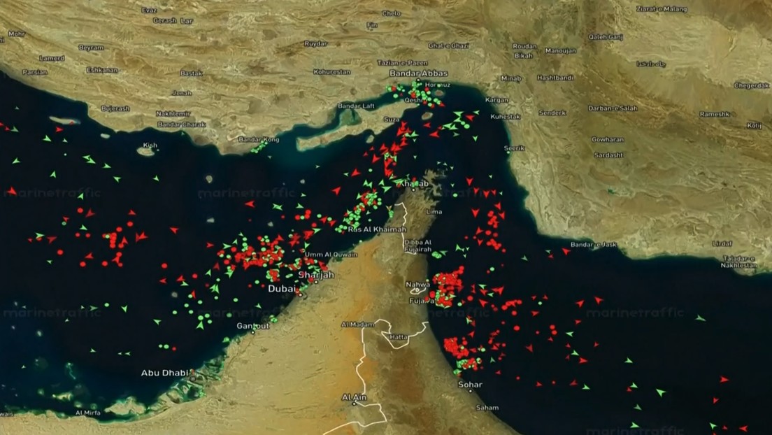 WSJ: Al menos 20 barcos tuvieron que dar la vuelta tras el nuevo cierre de Ormuz