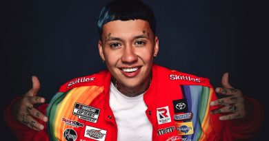 Blessd estrena disco y celebra su futura paternidad