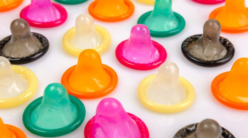 Ciencia y prevención: El condón que cambia de color para detectar ITS