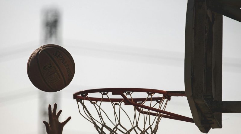 Revienta escándalo e inicia investigación en el baloncesto: FIBA y justicia ordinaria actúan