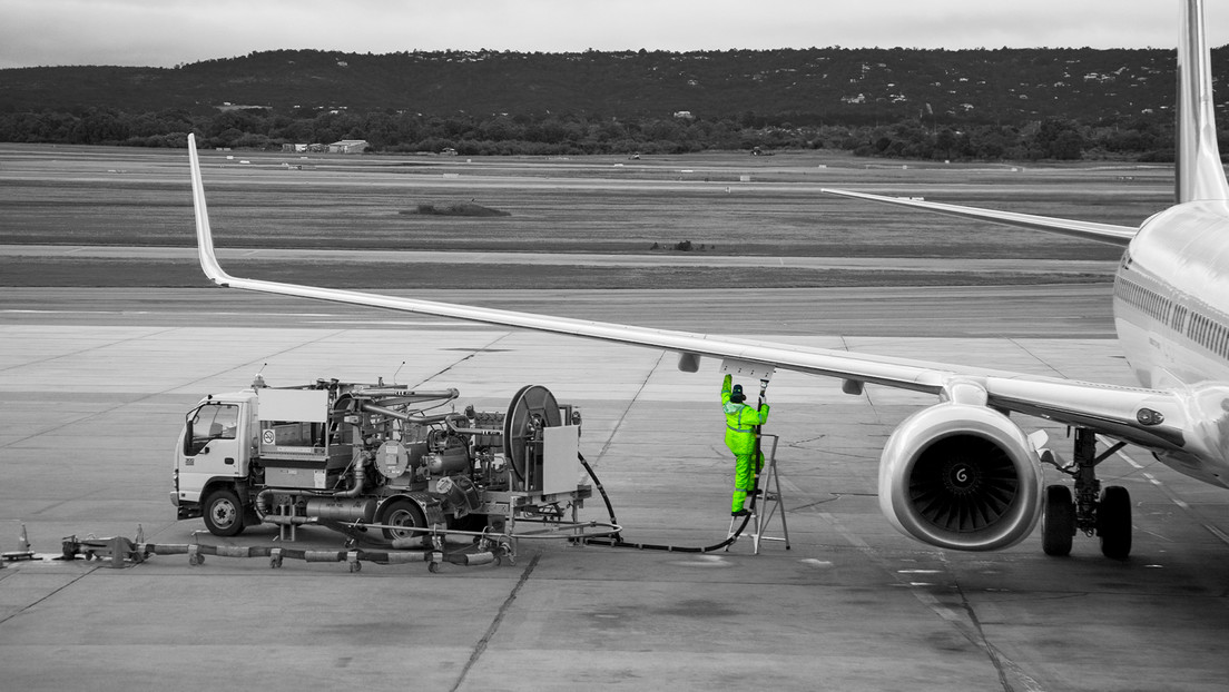 Aerolíneas toman una drástica medida ante la crisis de combustible