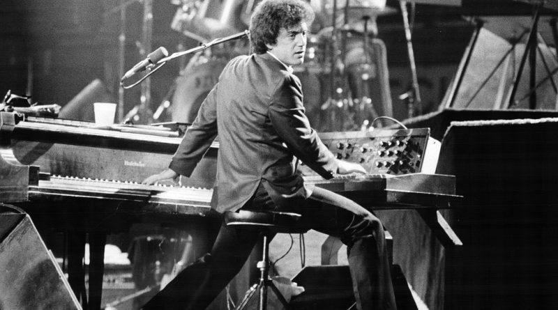 Billy Joel arremete contra su película biográfica no autorizada