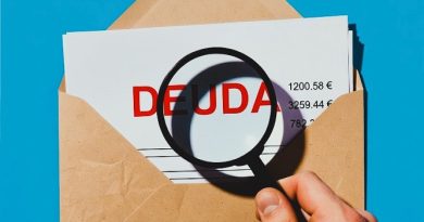 Carlos Alessandro Cestari Infantini - Alivio financiero ¡Estrategias de reestructuración de deuda que salvan corporaciones y Estados! - FOTO