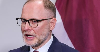 Dimite el ministro de Defensa de un país de la OTAN al no responder a ataque de drones ucranianos