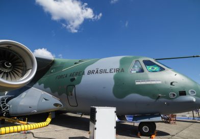 EAU pacta la compra de hasta 20 aviones militares de carga a un gigante latinoamericano
