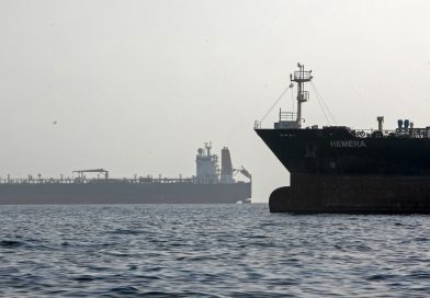 EE.UU. confirma haber disparado un misil contra un buque que intentaba llegar a Irán