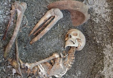 FOTO: Víctima de Pompeya hallada tras 2.000 años con su equipo de supervivencia