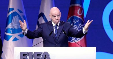 Infantino apuesta por un Mundial histórico para democratizar el fútbol global