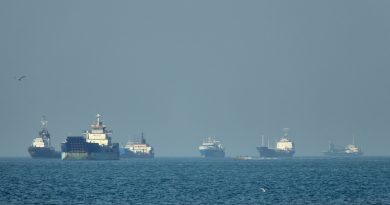 Irán dice a buques cuál es la única ruta segura para cruzar Ormuz