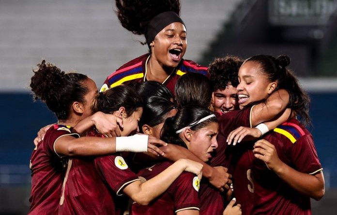 Vinotinto Femenina Sub-17