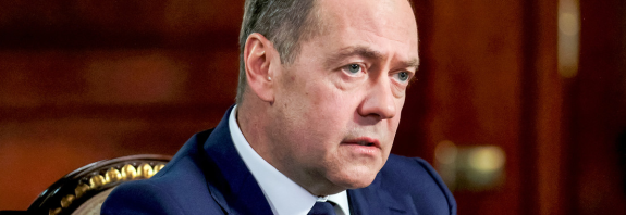 "La peor en 100 años": Medvédev reflexiona sobre el quiebre en las relaciones de EE.UU. y Europa