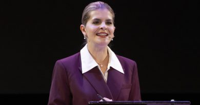 Laura Fernández jura como presidenta de Costa Rica