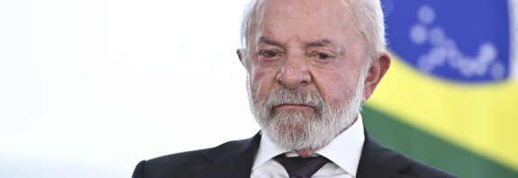 Lula se somete a radioterapia tras la extirpación de un cáncer de piel