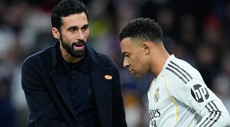 Mbappé y Arbeloa protagonizan un cruce de declaraciones