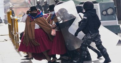Petro: "Jamás defender la represión contra el pueblo boliviano"