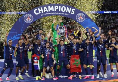 Rara manera de celebrar el triunfo del PSG: Final de nervios
