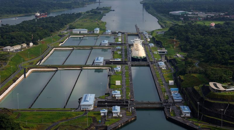 Revelan cuánto ha ingresado de más el Canal de Panamá por la guerra de Irán