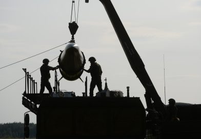 Rusia insta a extranjeros y personal diplomático a abandonar Kiev "lo antes posible"