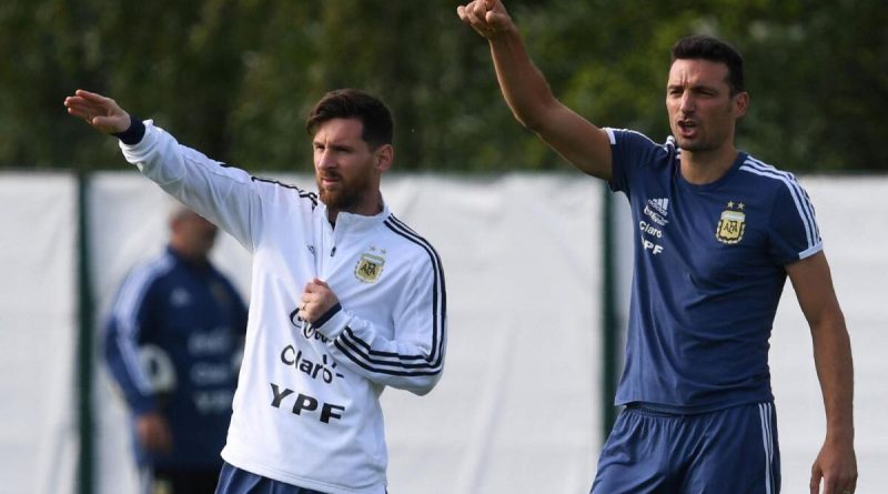 Messi y Scaloni