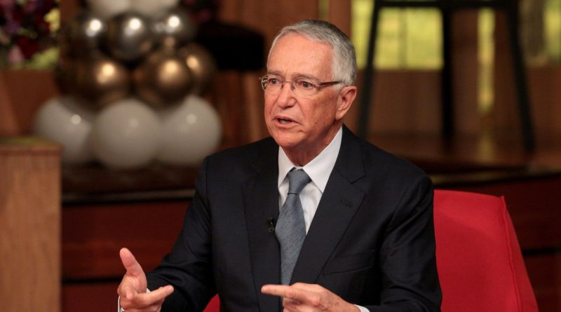 Ucraniano estafa al magnate mexicano Ricardo Salinas Pliego