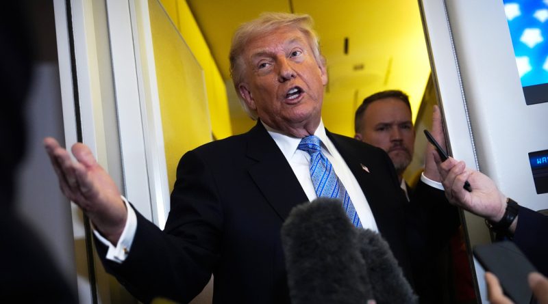 "Un tonto desleal, grosero e hipócrita": Trump explota contra un congresista de su propio partido