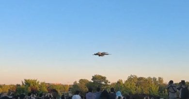 VIDEOS: Aviones de transporte C-17 aterrizan en China en vísperas de la visita de Trump