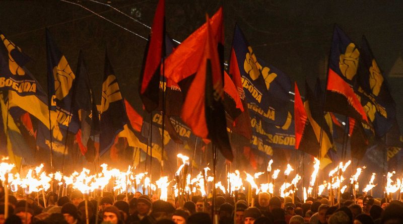 Aliado cercano a Kiev le exige que resuelva el problema de la glorificación a los nazis para preservar las relaciones