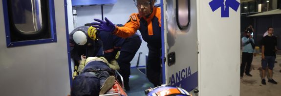 Altruismo que cura: médicos cubanos brindan ayuda a las víctimas de los potentes terremotos en Venezuela