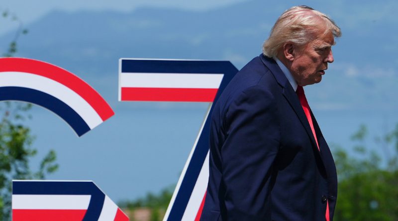 Asesor de Putin: "A Trump le 'bombeaban' ideas nocivas en la cumbre de G7"