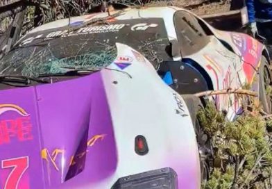 CHOCANTE VIDEO: Piloto se sale de la pista a toda velocidad