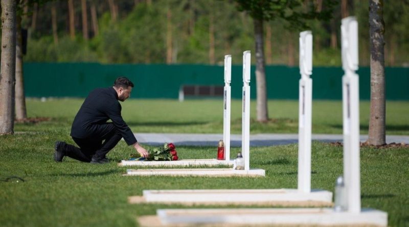 Exvocera de Zelenski destapa su nuevo "truco": así sacrificó Kiev su relación con un país de la OTAN por glorificar el nazismo