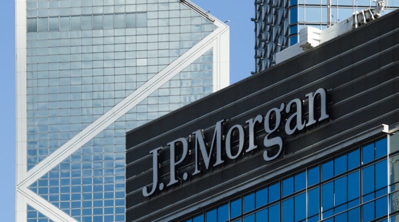 Inesperado giro en el caso de exbanquero que acusa a JPMorgan de haberlo convertido en "esclavo sexual"