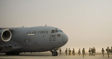 Irán destruye "8 instalaciones clave del Ejército estadounidense" en respuesta a la renovada agresión