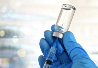 Jefa biomédica explica por qué la nueva vacuna rusa es "una de las armas más poderosas contra el cáncer"