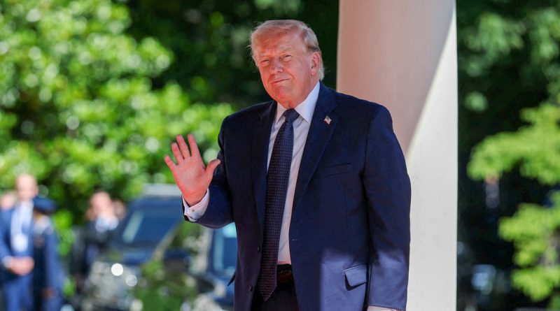 "Lo han tocado como a un violín": Exasesor de Trump cuestiona el acuerdo con Irán