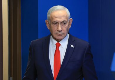 Netanyahu descarta la retirada total de sus tropas del Líbano pese a firma del acuerdo marco de paz