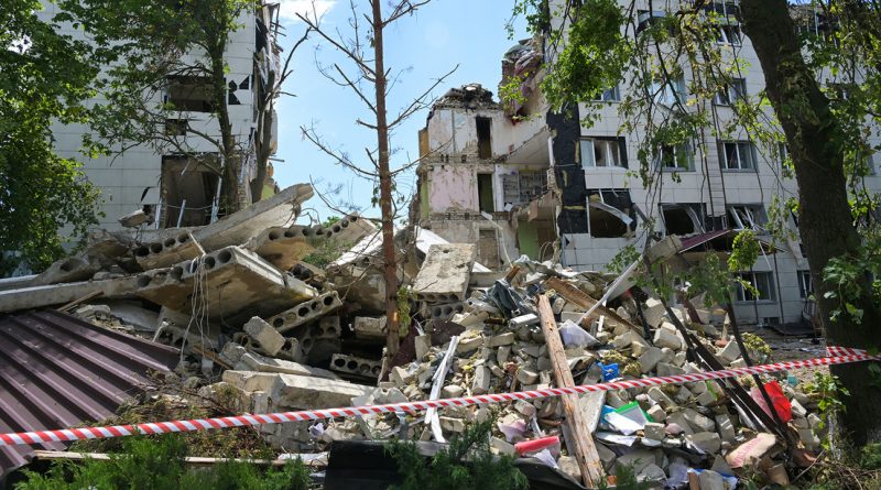 Zajárova: Los que asesinan niños rusos se volverán locos como el piloto que bombardeó Hiroshima