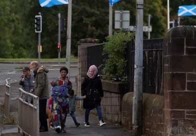 ¿Parlamentarios extranjeros? Parte del Reino Unido dará mayor bienvenida política a migrantes