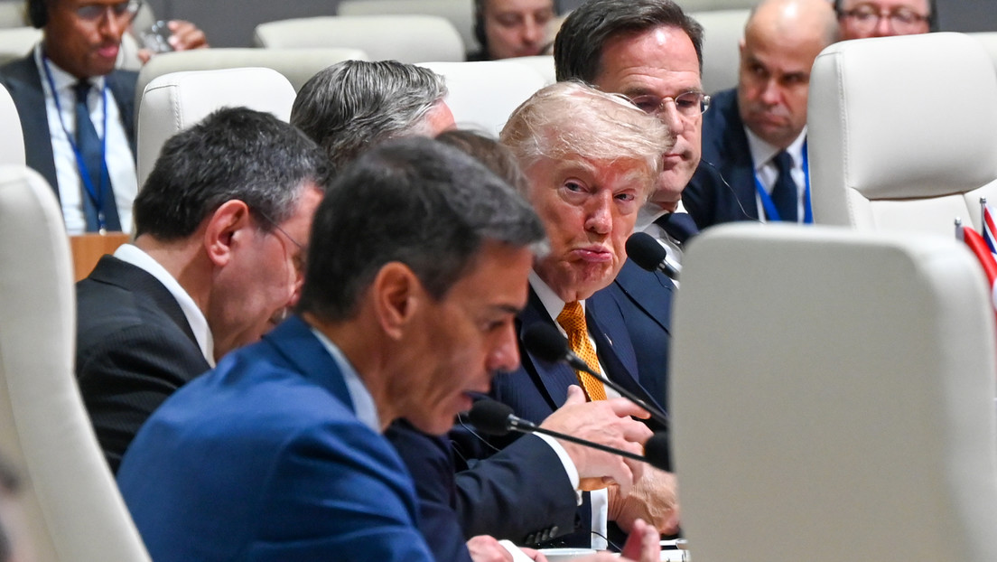 Sánchez baja la tensión entre EE.UU. y España: "He hablado con Trump de fútbol"