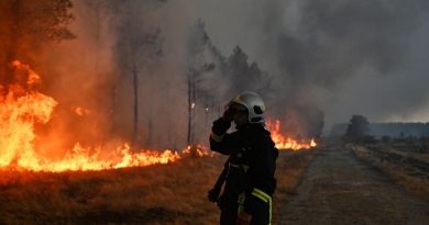 Apocalíptico incendio amenaza a la industria de defensa de Francia (VIDEOS)