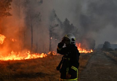 Apocalíptico incendio amenaza a la industria de defensa de Francia (VIDEOS)