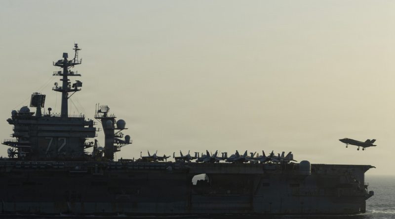 Axios: Comandante de CENTCOM recomienda pausar bombardeos en el Golfo
