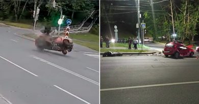 BRUTAL choque: un coche vuelca tras ser embestido por una moto (VIDEO)