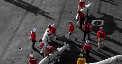 Detallan de qué fuerza naval dispone EE.UU. para bloquear el estrecho de Ormuz
