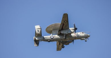 EE.UU. firma multimillonario contrato con Northrop Grumman para aviones de alerta temprana
