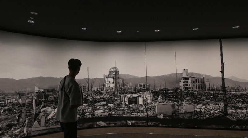 El único país atacado con bombas atómicas sopesa abandonar su compromiso antinuclear