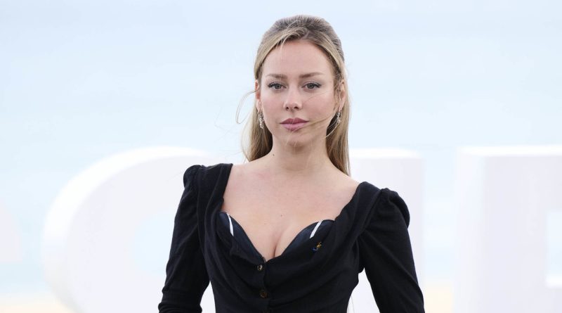 Ester Expósito explota ante "bulos absurdos" sobre su relación con Mbappé