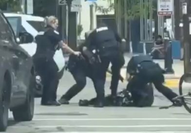 FUERTE VIDEO: Policía de EE.UU. dispara varias veces a un hombre durante una detención