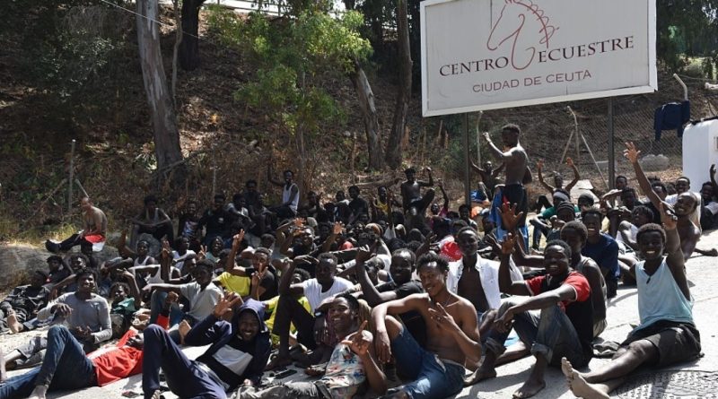 Italia estudia la suspensión de área de Schengen con España ante la ola de migrantes en Ceuta